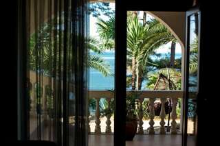 Мини-отель House at the Sea Батуми Классический четырехместный номер-13